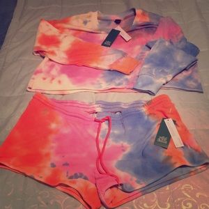 BNWT Tie Dye Set